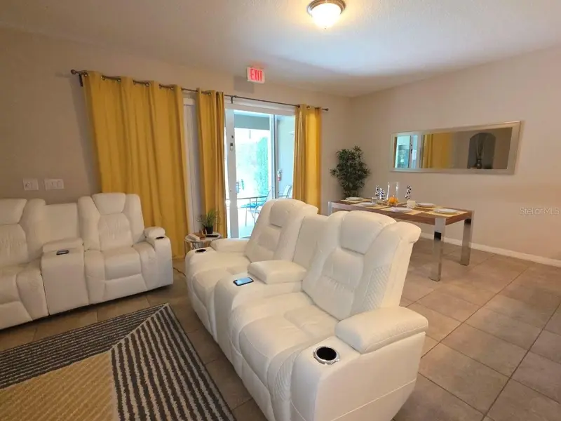 4746 Terrasonesta Dr, FL
