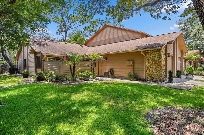 374 Winchester Pl, FL