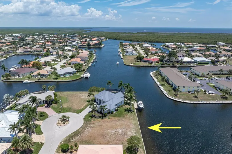 1474 Kittiwake Dr, FL
