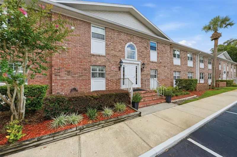 4214 Lake Underhill Rd #6a2, FL