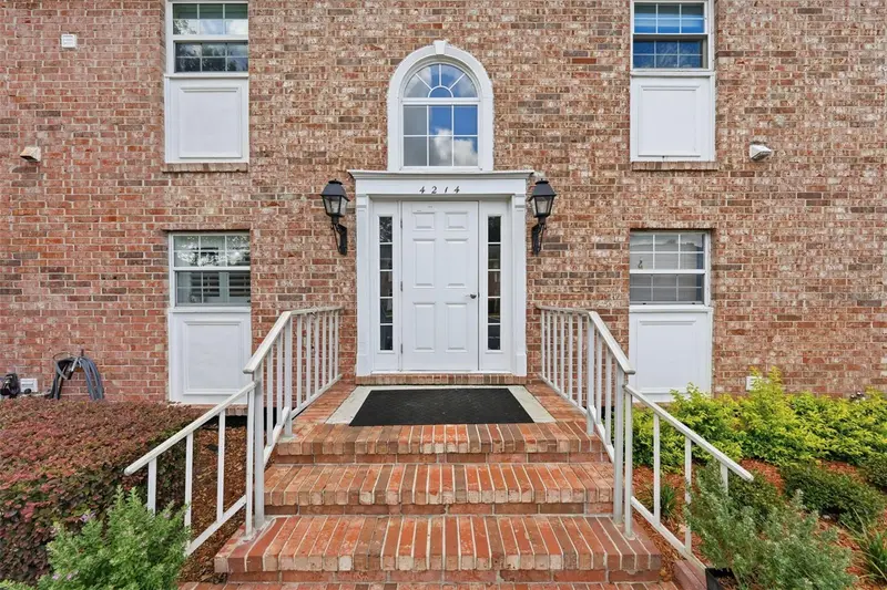 4214 Lake Underhill Rd #6a2, FL