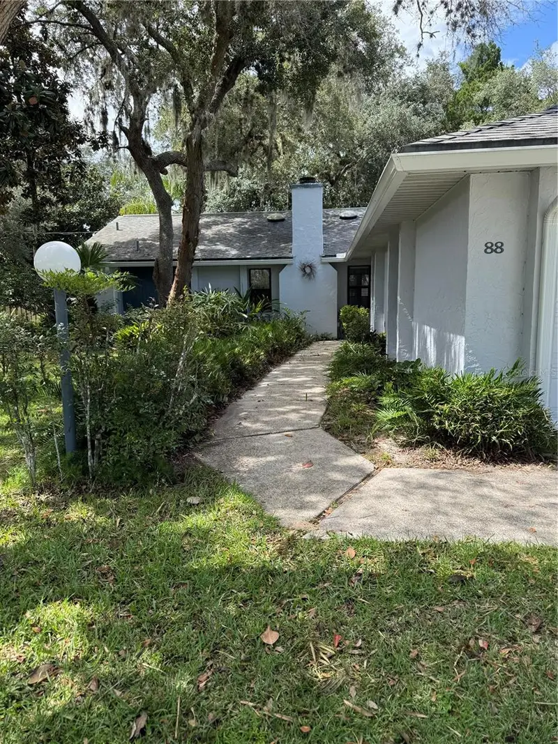 88 Freeport Ln, FL