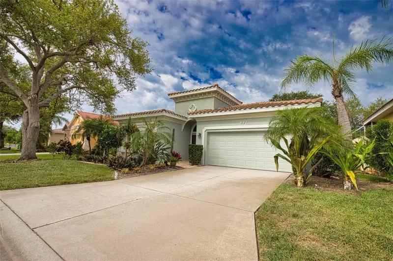 221 Rio Terra, FL