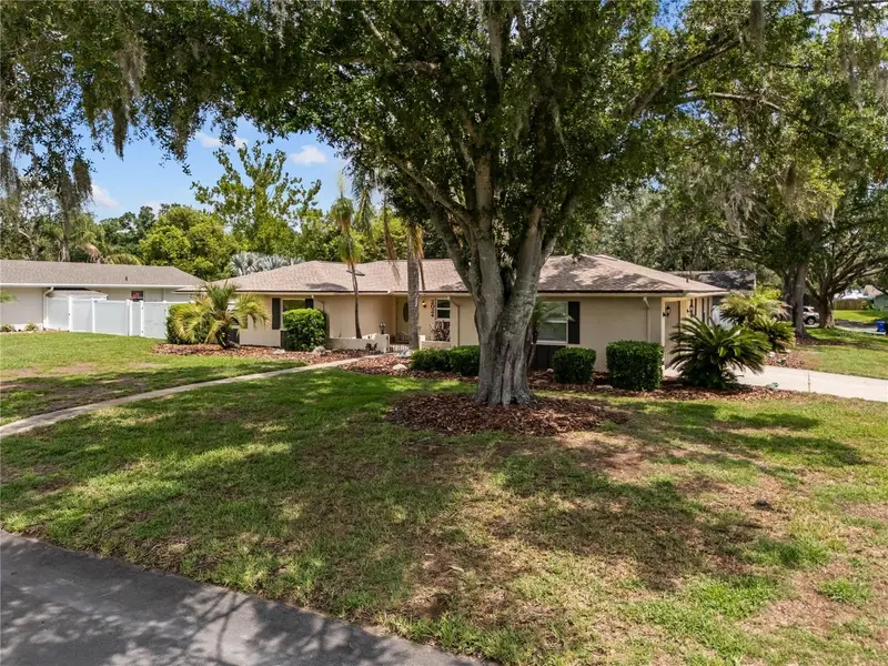 2024 Charnes Ct, FL