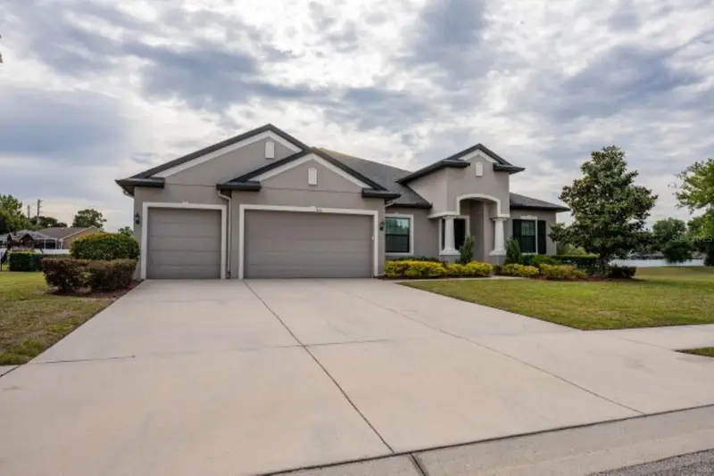 913 Buckhurst Dr, FL