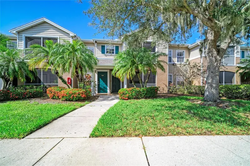 8932 Manor Loop #102, FL