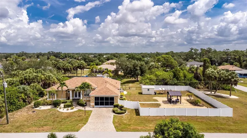 17458 Bayharbor Cir, FL