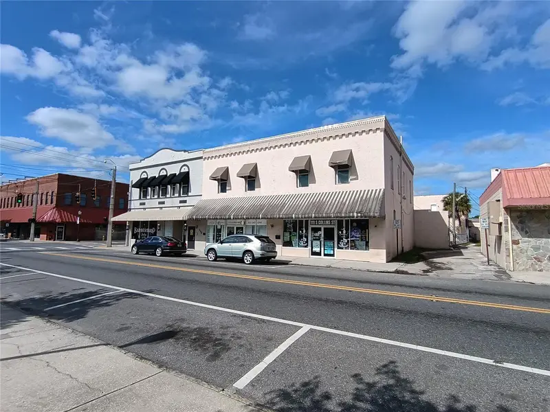 111 S Collins St, FL