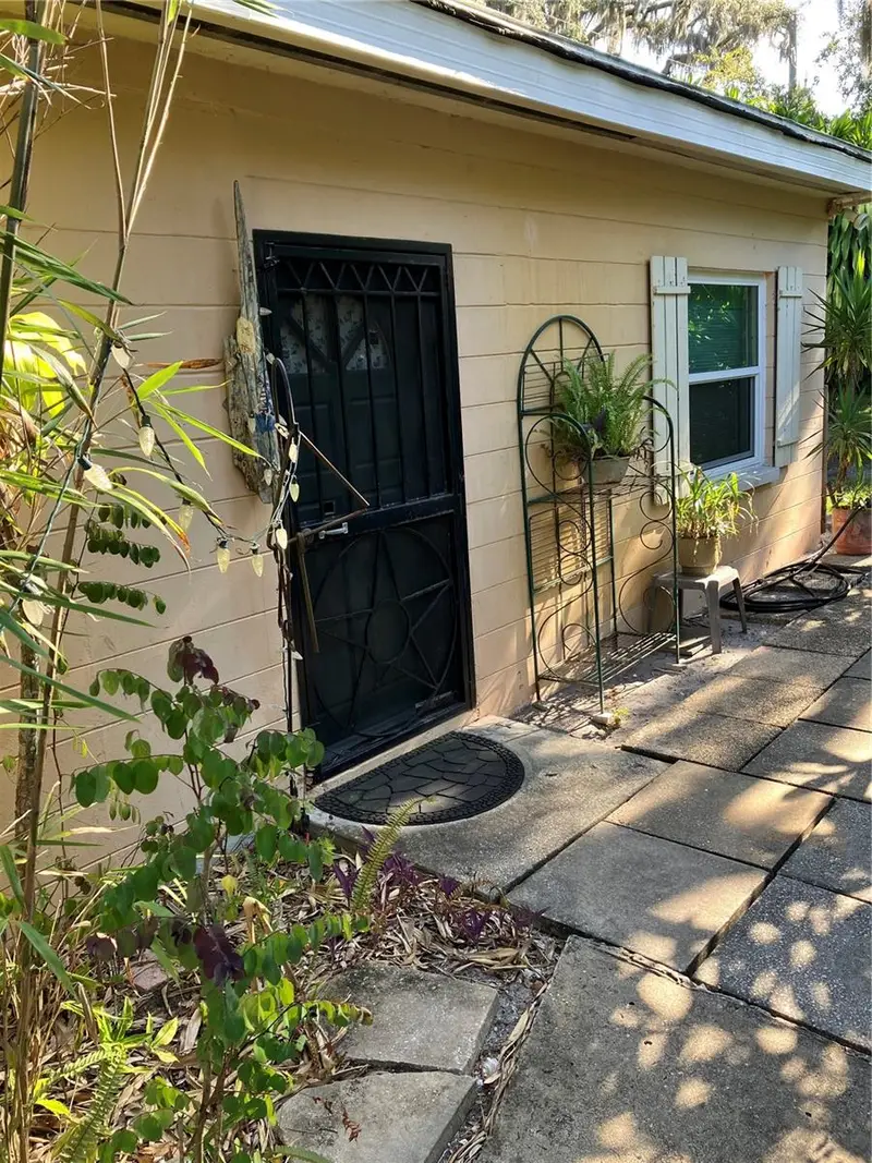 17010 Crawley Rd, FL