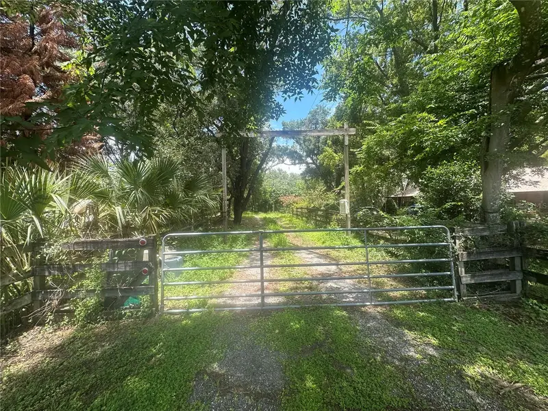 Lazy Acres Ln, FL