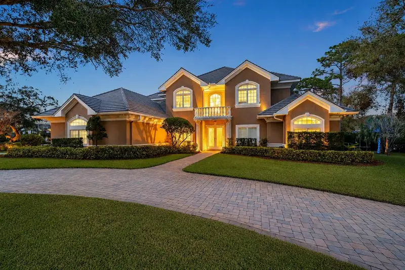 2280 Mackenzie Ct, FL