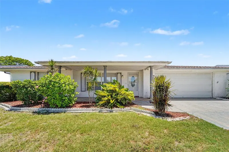 7006 Maplehurst Dr, FL