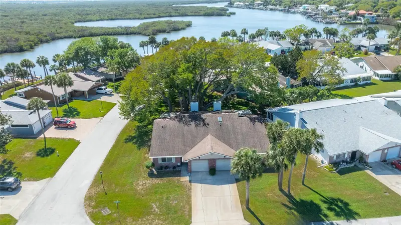1402 Portobello Dr, FL