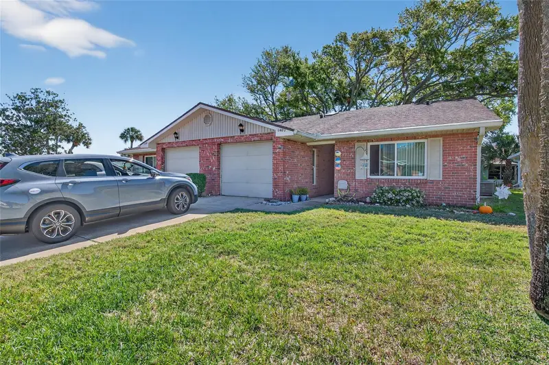 1402 Portobello Dr, FL