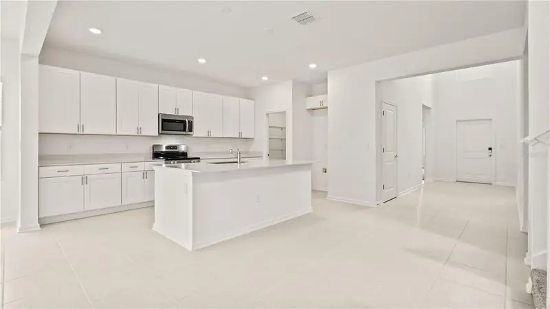 5541 Nina Way, FL