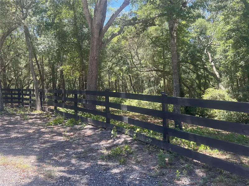 DeLeon Springs listing