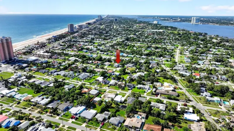 330 Hartford Ave, FL