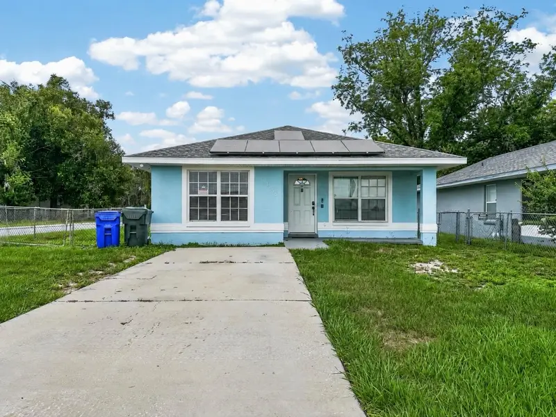 1155 W 5th St, FL