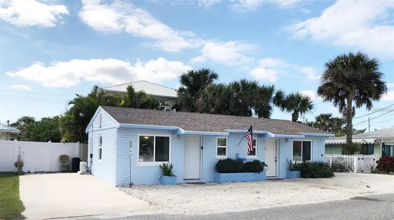 411 Esther St, FL