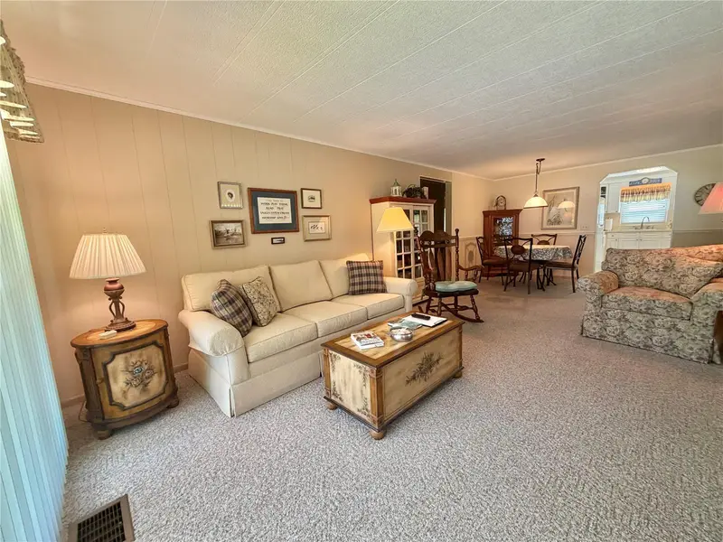 146 Hibiscus Way, FL