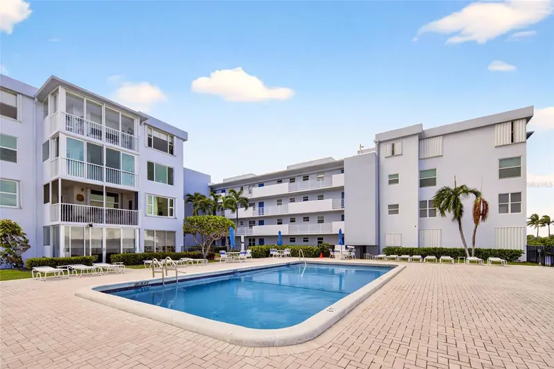 1820 New Palm Way #306, FL