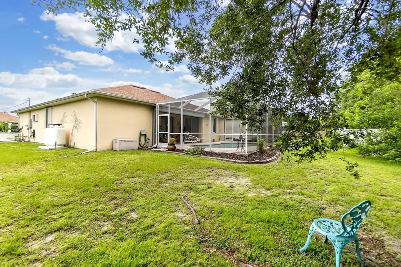2260 Zuyder Ter, FL