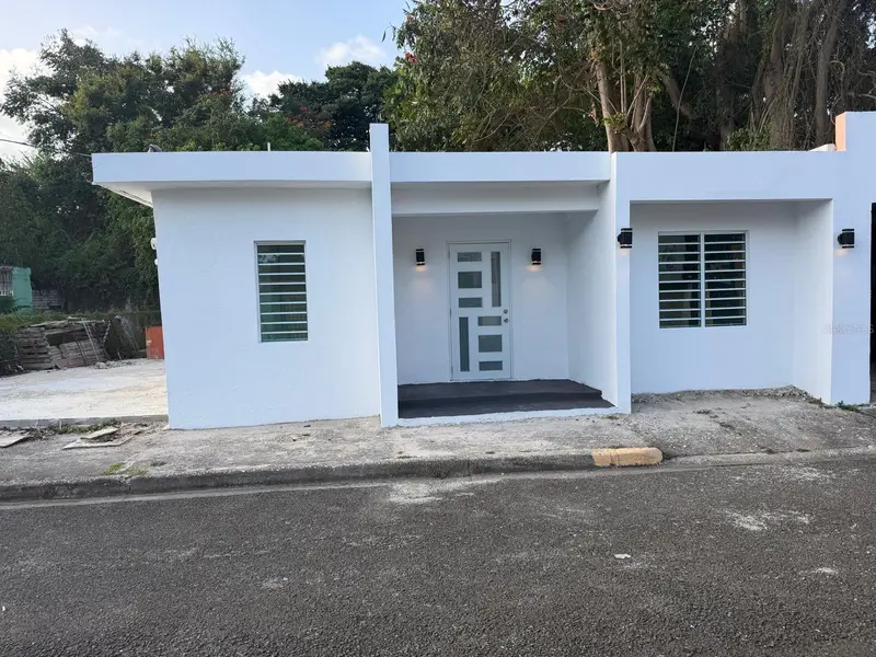 122 Bade Perez St., PR