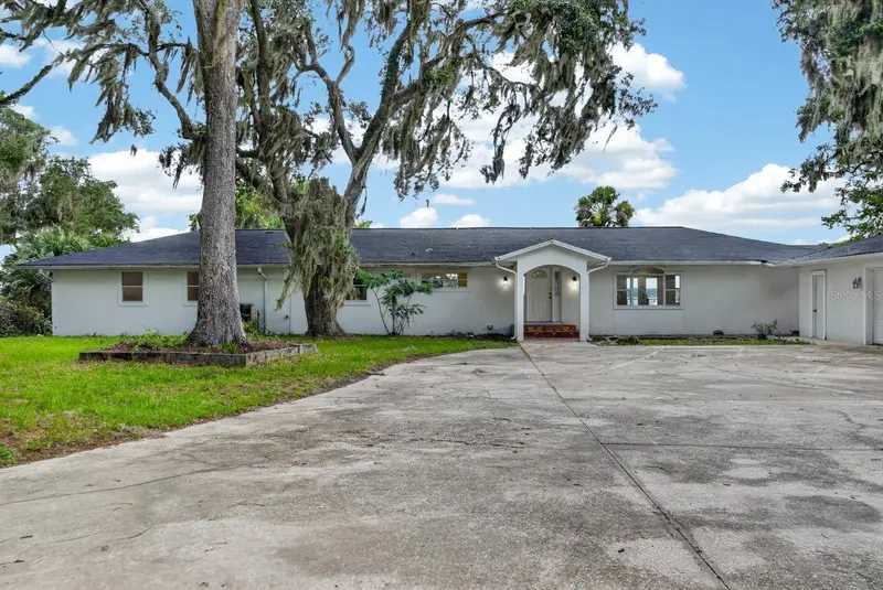 157 W Grandview Dr, FL