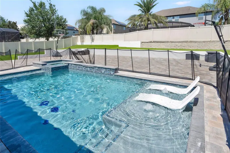 3200 Pinenut Dr, FL