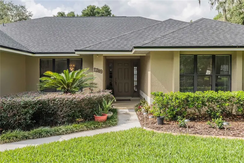 1749 Lady Bowers Trl, FL