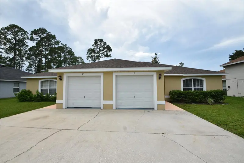 7 Ryarbor Dr #B, FL