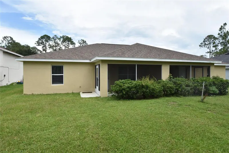 7 Ryarbor Dr #B, FL