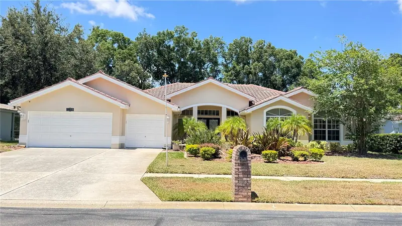 1230 Berkshire Ln, FL
