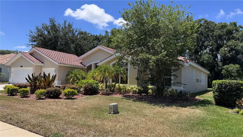 1230 Berkshire Ln, FL