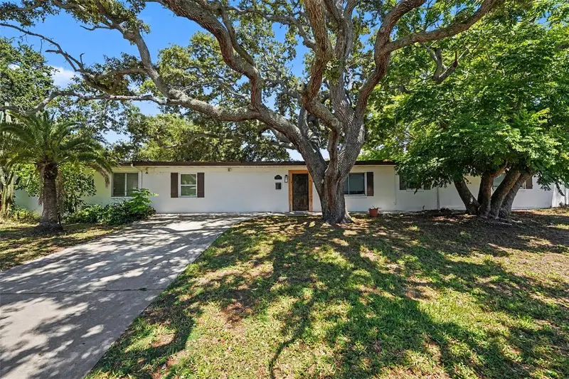 217 Garden Cir, FL