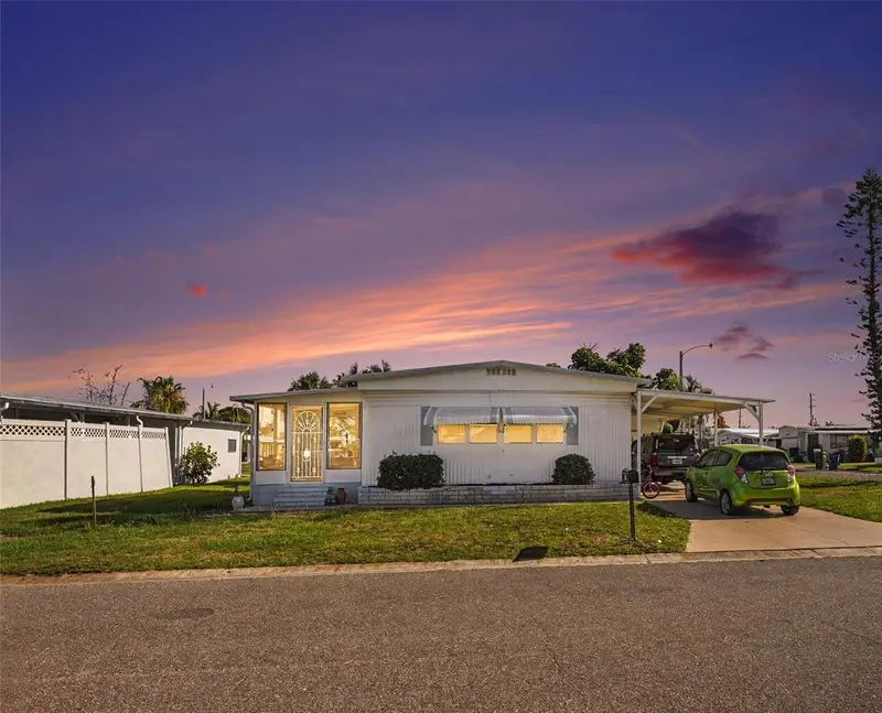 309 50th Avenue Ter E, FL