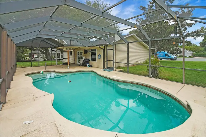 1204 Oak Hammock Ln, FL