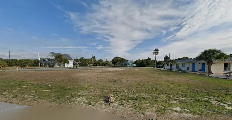 601 Granada Cir, FL