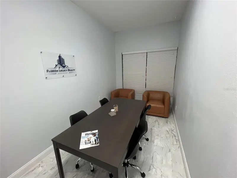 1004 Plaza Dr #105, FL