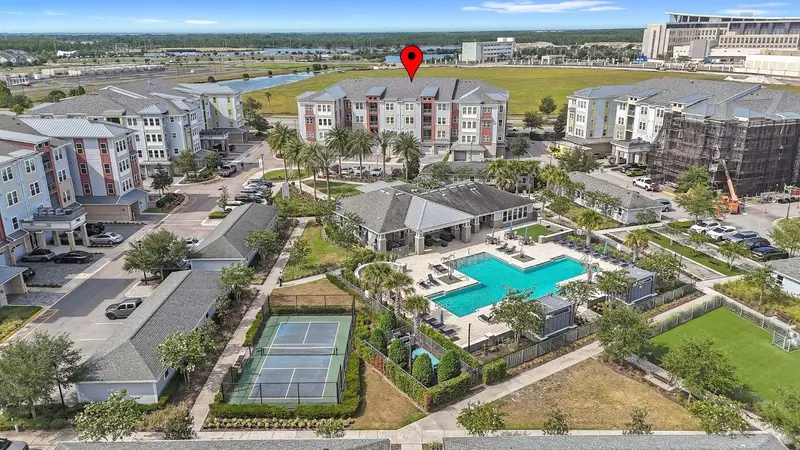 7505 Laureate Blvd #2206, FL