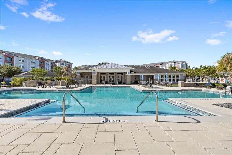 7505 Laureate Blvd #2206, FL