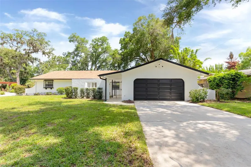 515 Tivoli Ct, FL
