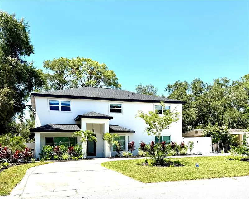 2655 Bay St, FL