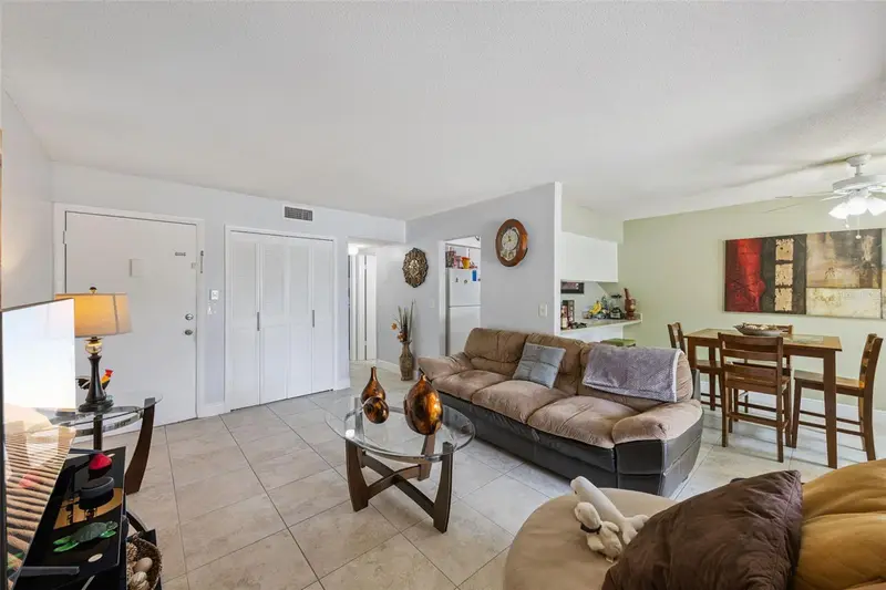 5317 Curry Ford Rd #P105, FL