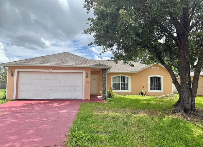 220 Canterbury Ct, FL