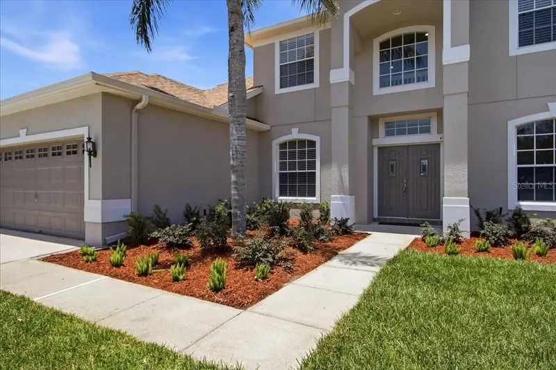 2518 Treymore Dr, FL