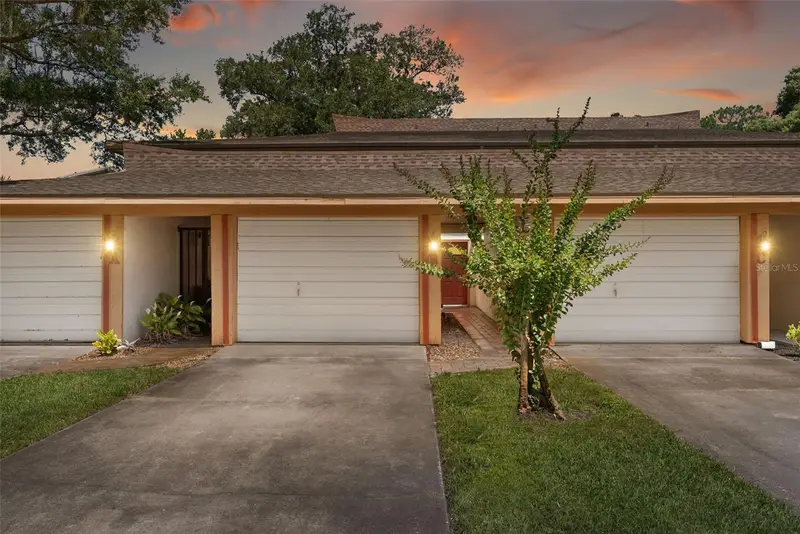 408 Howard Ave #B, FL