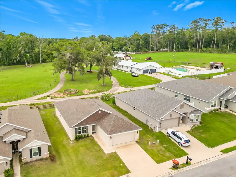 187 Nw 45th Loop, FL