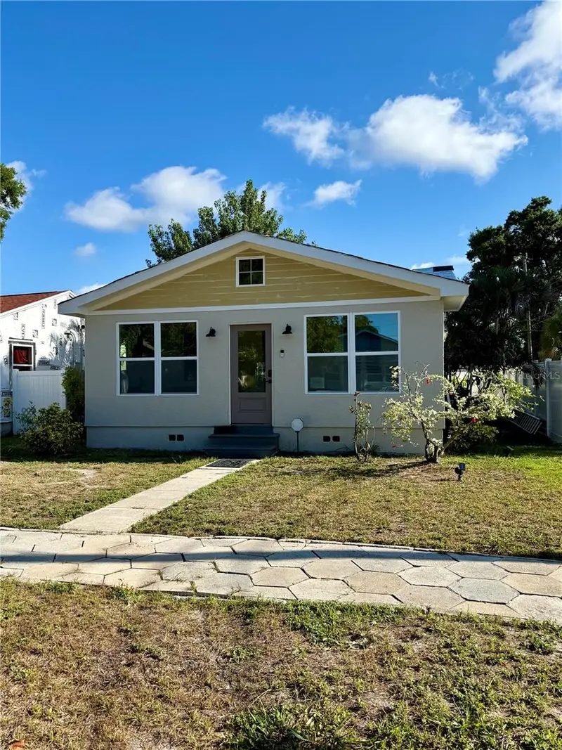 2623 14th Ave N, FL