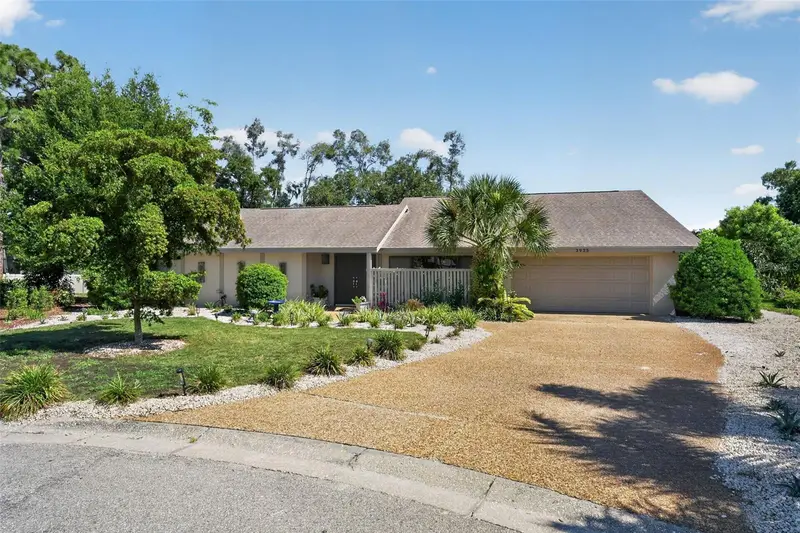 3935 Country View Ln, FL